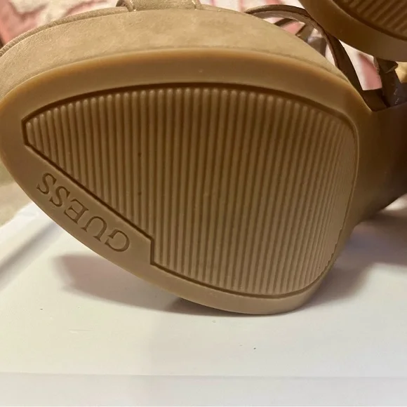 Guess platform heels 8.5 - Picture 4 of 6